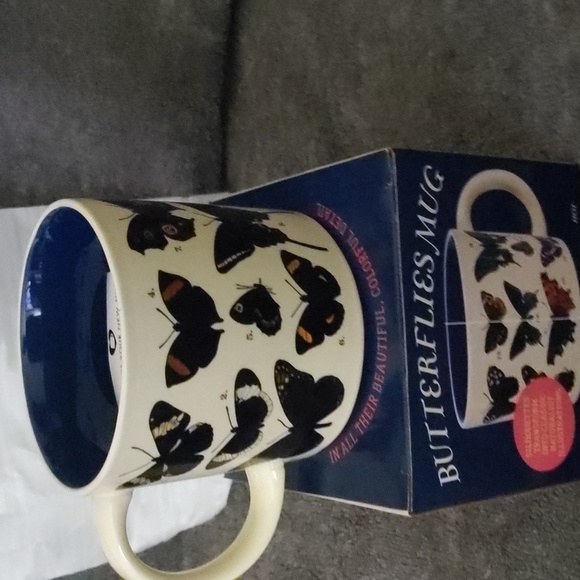 Ceramic Butterflies Mug 🦋 - Picture 6 of 7
